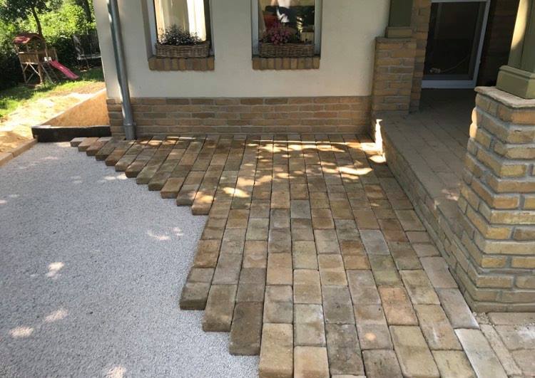Rusztikus nagymret betontgla trk